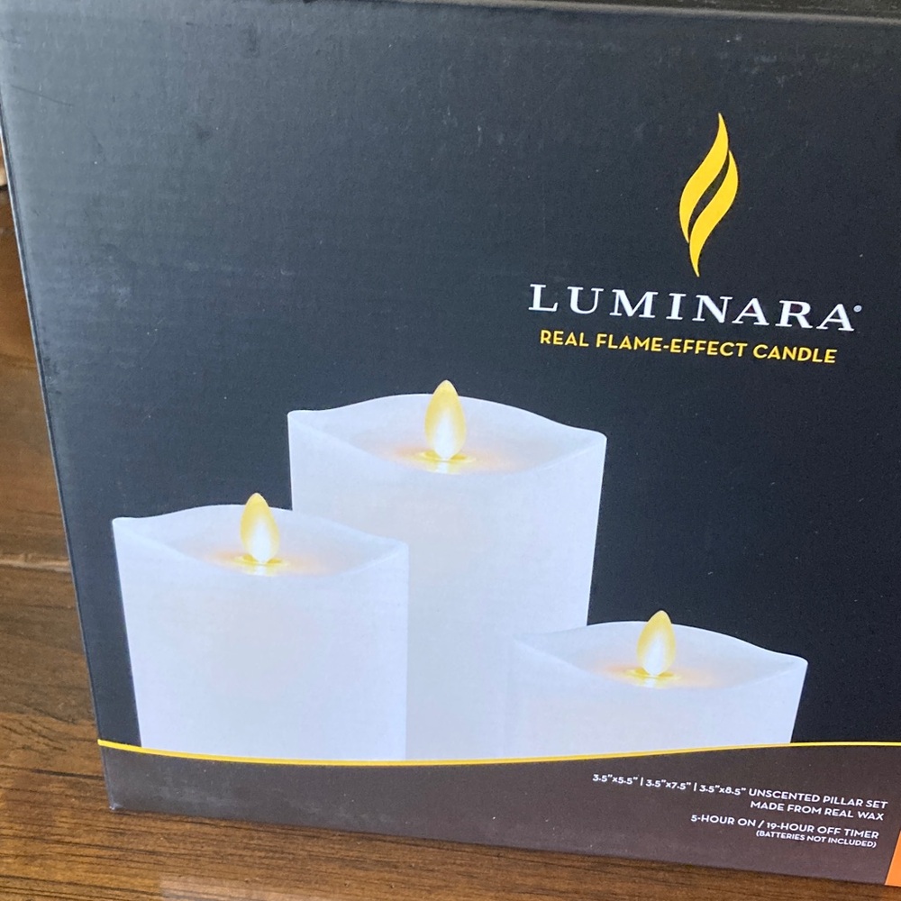 Luminara White Real flame effect candle. Set of 3. New in Box.